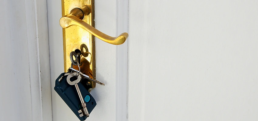 Broken Door Key Extraction in San Gabriel, CA